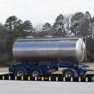 Justrite Rigid-Lock QuickBerm® XT, 305mm H x 4,47m B x 17,27m L / 22138 Liter